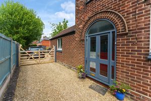 side elevation- click for photo gallery